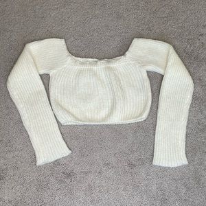 Knit long sleeve crop top